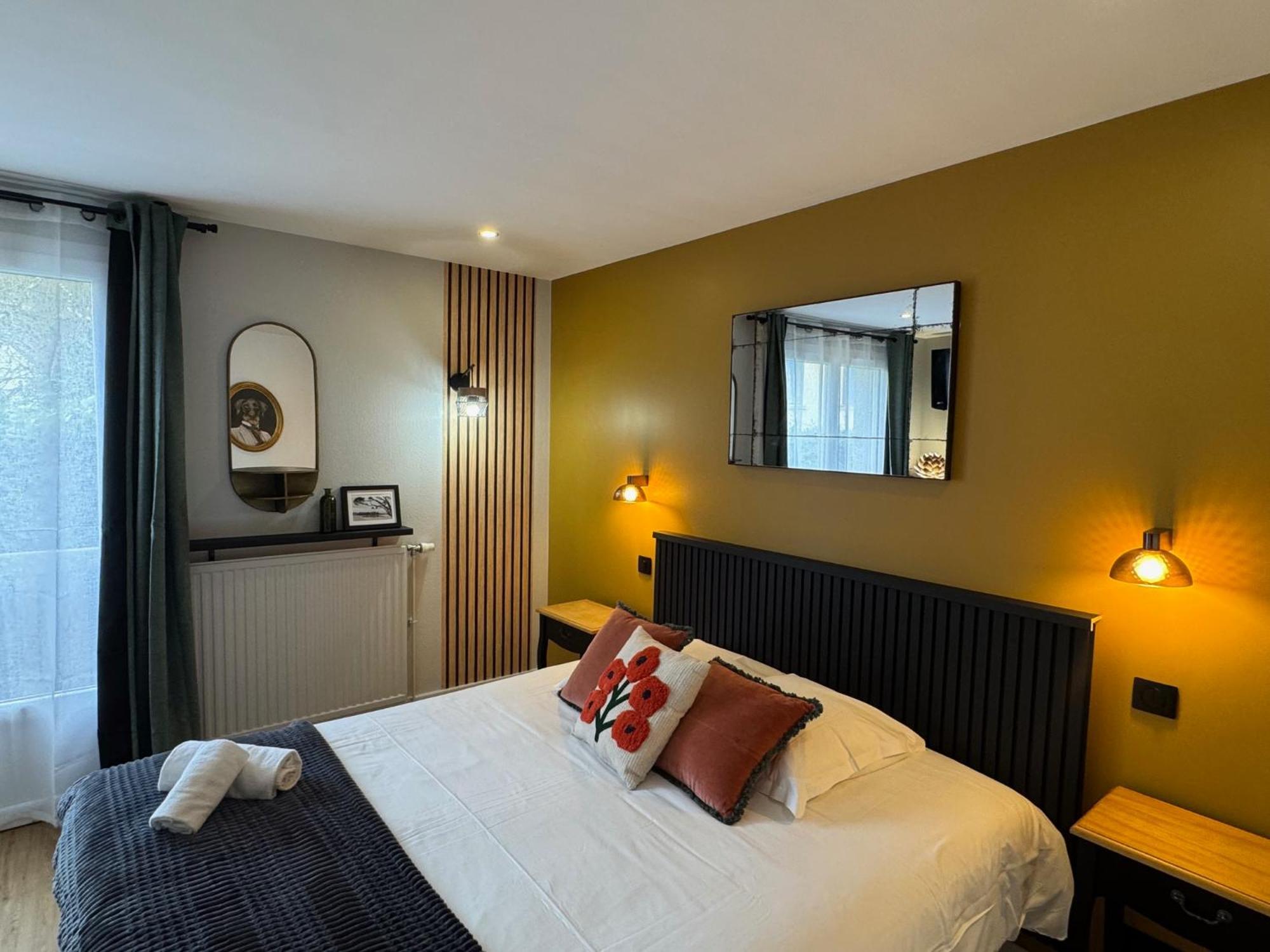 Le Clos Du Pontic Logis Et Cit'Hotel Landerneau Eksteriør billede